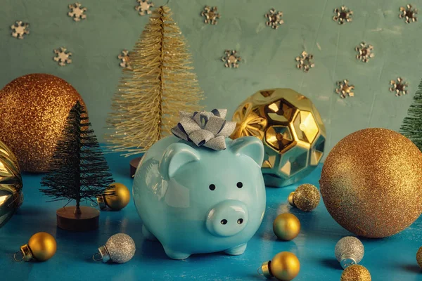 Piggy Bank Bow His Head Golden Balls Different Sizes — Stock Photo, Image