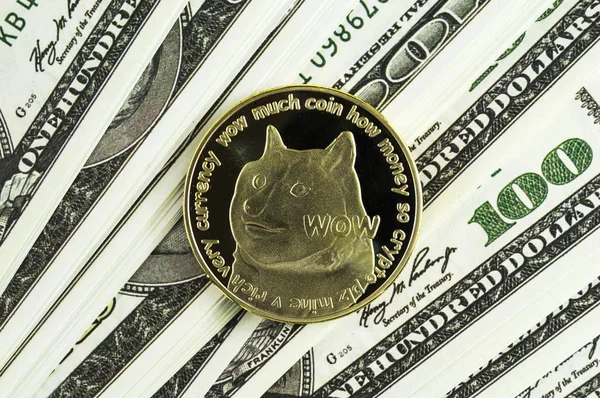 Dogecoin Είναι Ένα Σύγχρονο Τρόπο Ανταλλαγής Και Αυτό Κρυπτό Νόμισμα — Φωτογραφία Αρχείου