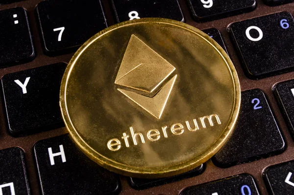 Ethereum to nowoczesny sposób wymiany i ten krypto waluty jest wygodnym środkiem płatności finansowych — Zdjęcie stockowe