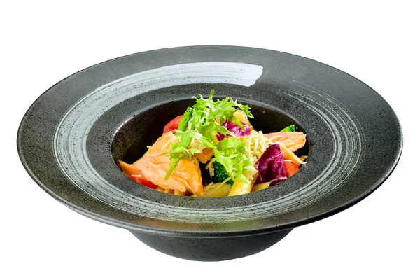 Yeni menü restoranda. Makarna ve sebzeler ile lezzetli yemek