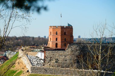 Şafak Vilnius, güzel bir bahar günü kule