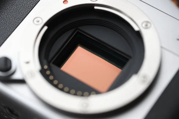 Fotocamera digitale professionale APS-C Sensore e supporto obiettivo. Macro , — Foto Stock