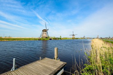 İçinde belgili tanımlık Netherlands seyahat. Geleneksel Hollanda - kı'daki yel değirmenleri