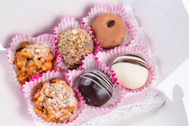 Farklı tatlı çörekler ve çörekler için tatil