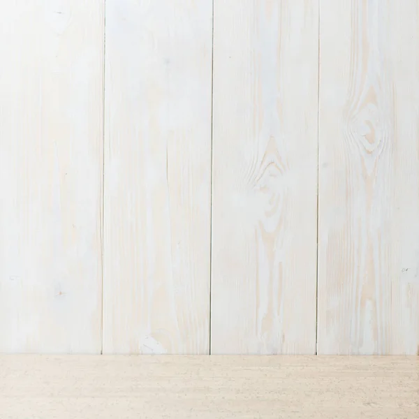 Mesa de madeira e espaço de cópia de parede de madeira escura — Fotografia de Stock