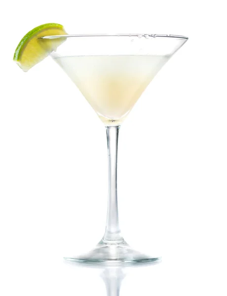 Daiquiri cocktail avec tranche de citron vert — Photo