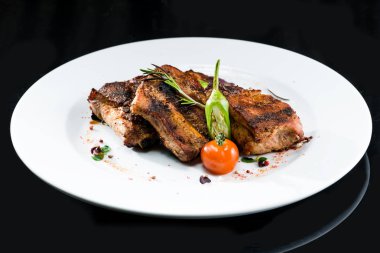 Izgara biftek lezzetli et