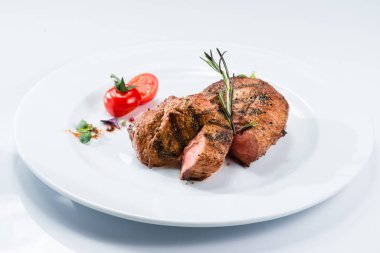 Izgara biftek lezzetli et