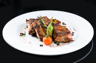 Izgara biftek lezzetli et