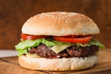 Hamburger biftek closeup ile