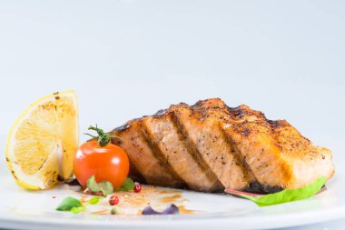 pişmiş somon yakın çekim 