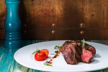 yakın çekim iştah açıcı sığır eti biftek