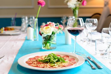 Carpaccio Restoran tablo