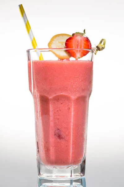 Taze çilek smoothie — Stok fotoğraf