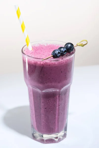 Yüksek top Blueberry smoothie — Stok fotoğraf