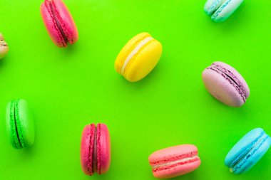 dağınık renkli macaroons