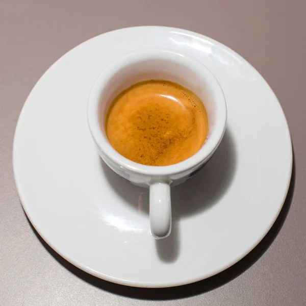 Tasse avec café expresso, plat laïc — Photo