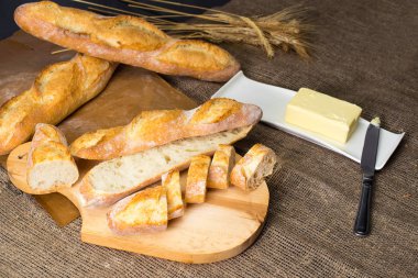 Natürmort poolish ile Fransız taze ekmeği baget ile üzerinde woo