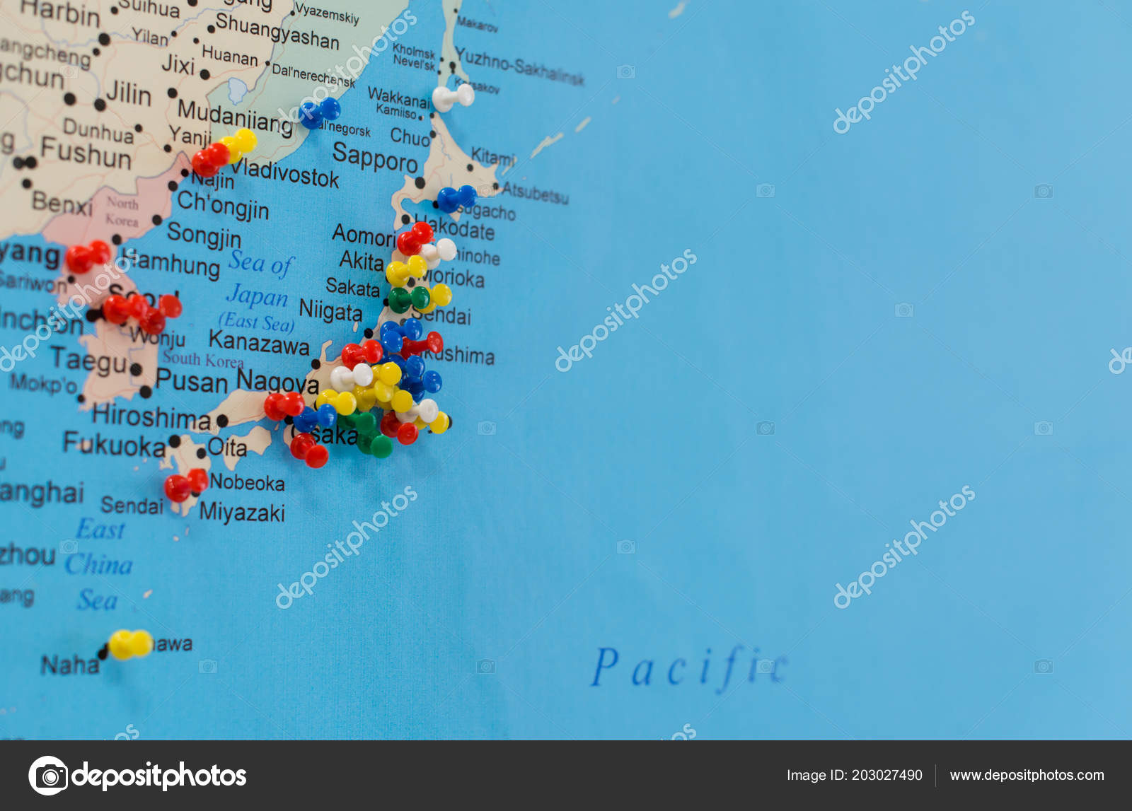 Bouton Sur Le Japon Sur La Carte Du Monde Photographie
