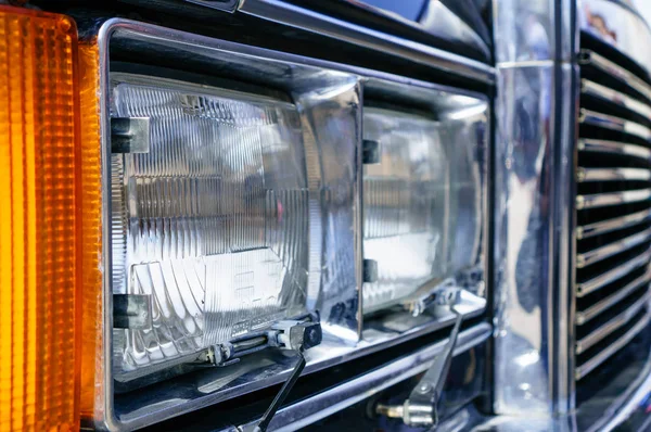 Retro autó fényszóró, közelkép, sekély dof — Stock Fotó