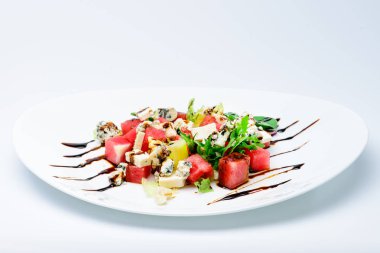 Klasik İtalyan yaz lezzetli taze salata ile karpuz, ch