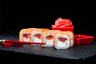  Geleneksel Japon mutfağı. Tatlı suşi ro tarih seçici odak