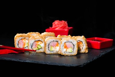 Geleneksel Japon mutfağı. Suşi tarih seçici odak zekâ rulo