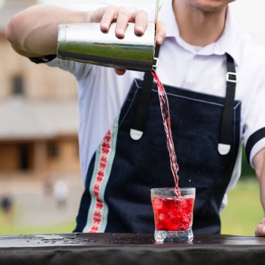 barmen işyeri. Bir barmen tarih seçici odak kim s ekleme