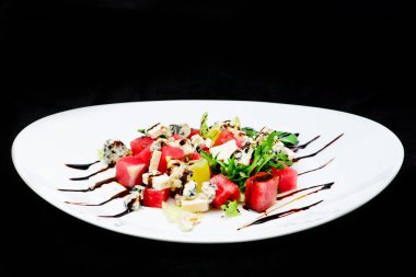 Klasik İtalyan yaz lezzetli taze salata ile karpuz, ch