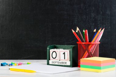 kavram eğitim, ilk Eylül veya yeniden okul w