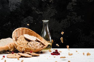 tatlı ev yapımı klasik İtalyan sepetle tarih seçici odak 