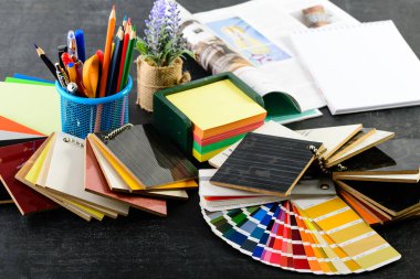 yaratıcı profesyonel tasarımcı İşyeri Ofis. Kalemler,