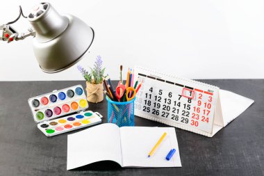 kavram eğitim, ilk Eylül veya yeniden okul w