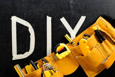 alet kemeri İnşaat araçları ve word ile close-up üstten görünüm 