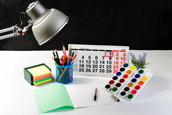 kavram eğitim, ilk Eylül veya yeniden okul w