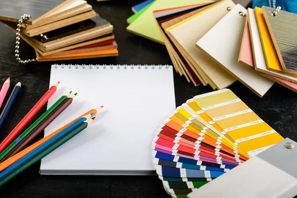 yaratıcı profesyonel modern tasarımcı İşyeri Ofis. EY