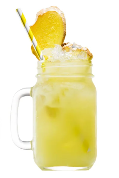 新鲜热带黄色菠萝冰沙在梅森罐子与 yel — 图库照片
