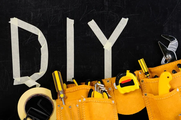 alet kemeri İnşaat araçları ve word ile close-up üstten görünüm 