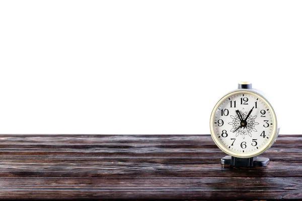 Дерев'яна стільниця з годинником ізольована — стокове фото