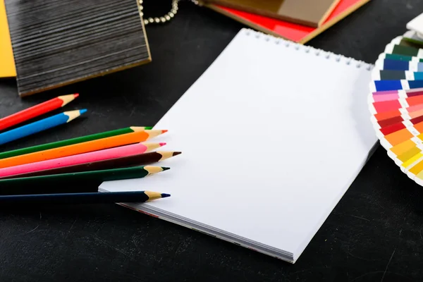 yaratıcı profesyonel modern tasarımcı İşyeri Ofis. EY