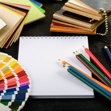 yaratıcı profesyonel modern tasarımcı İşyeri Ofis. EY