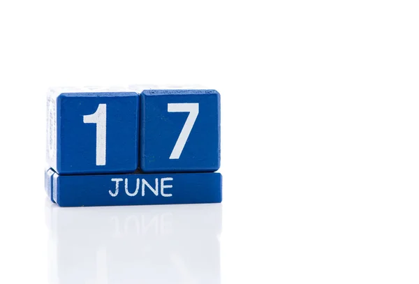 Вічний куб календаря ізольовано — стокове фото