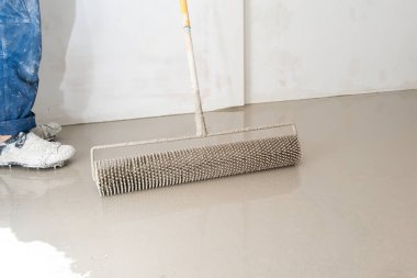 Şap kat onarım doldurun ve vermek