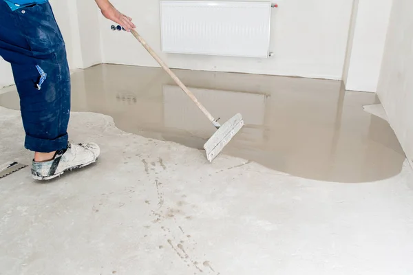 Riempire massetto riparazione del pavimento e arredare — Foto Stock