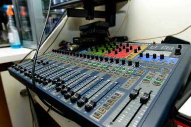 DJ Denetim Masası yakın çekim. Müzik Dj