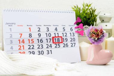 18 Ocak. Gün 18 beyaz takviminde ayın