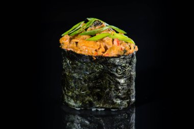 Japon mutfağı. Pirinç, iştah açıcı Gunkan baharatlı Kinoko ezme