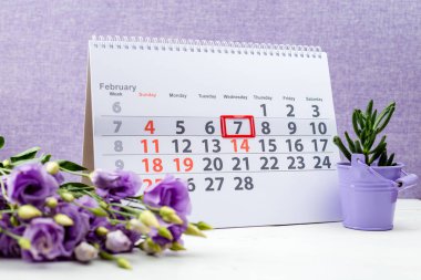Takvimde 7 Şubat işareti