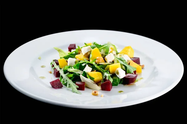 Salada deliciosa e apetitosa com abacate, queijo e alface — Fotografia de Stock