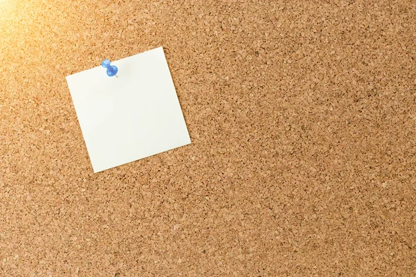 Soyut kağıt Not cork tahtasında pin, u alay